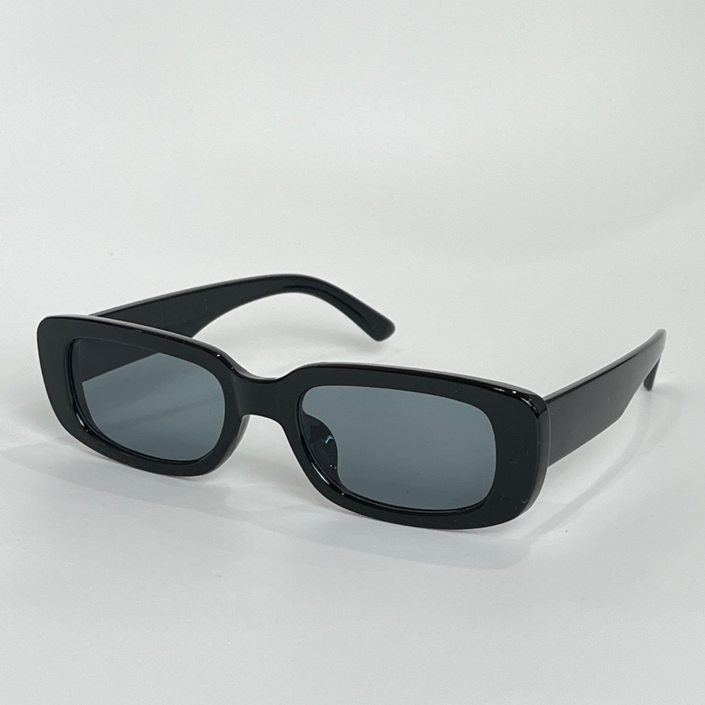 Black UV400 Rectangular Sunglasses